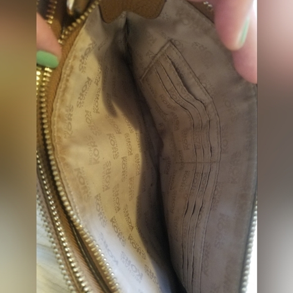 Michael kors Dual colored Bag - Picture 11 of 11